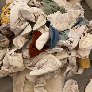 Grovia AI2 in Neutral and Earth Tones